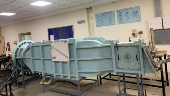 Cascade wind tunnel